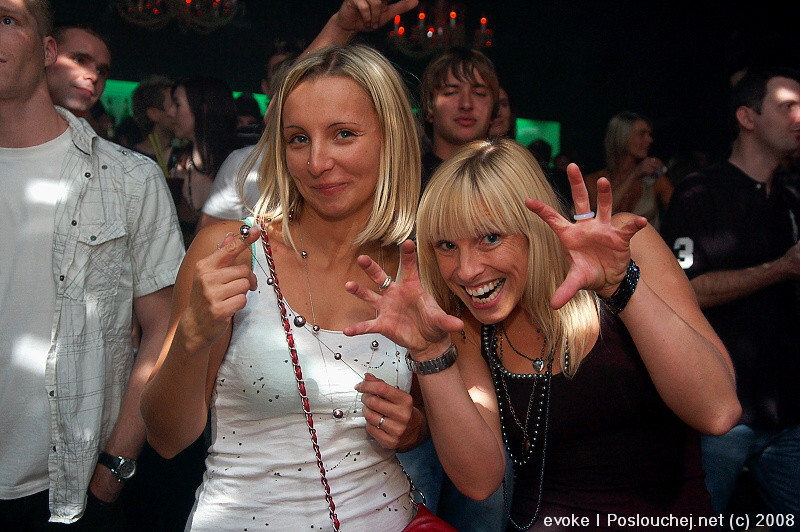 CONNECTION - Pátek 24. 10. 2008